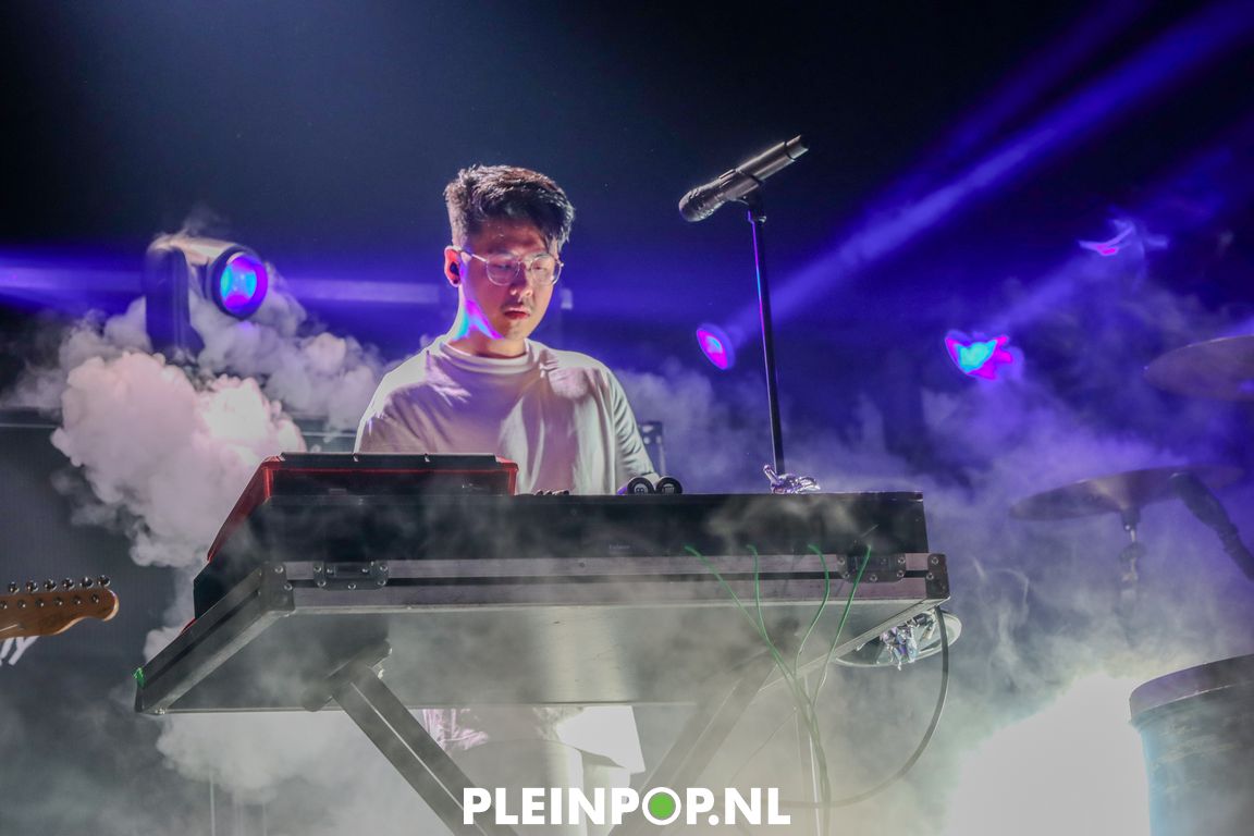 THE DIRTY DADDIES     (16)